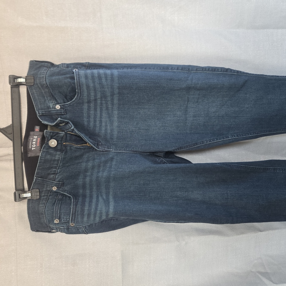 Torrid Dark Blue Bombshell Skinny Jeans Size 16R